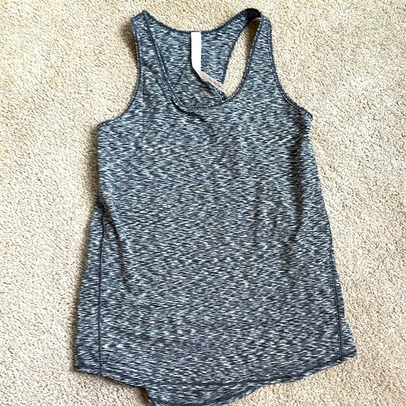 New Lululemon Tank 2 - Picture 1 of 4